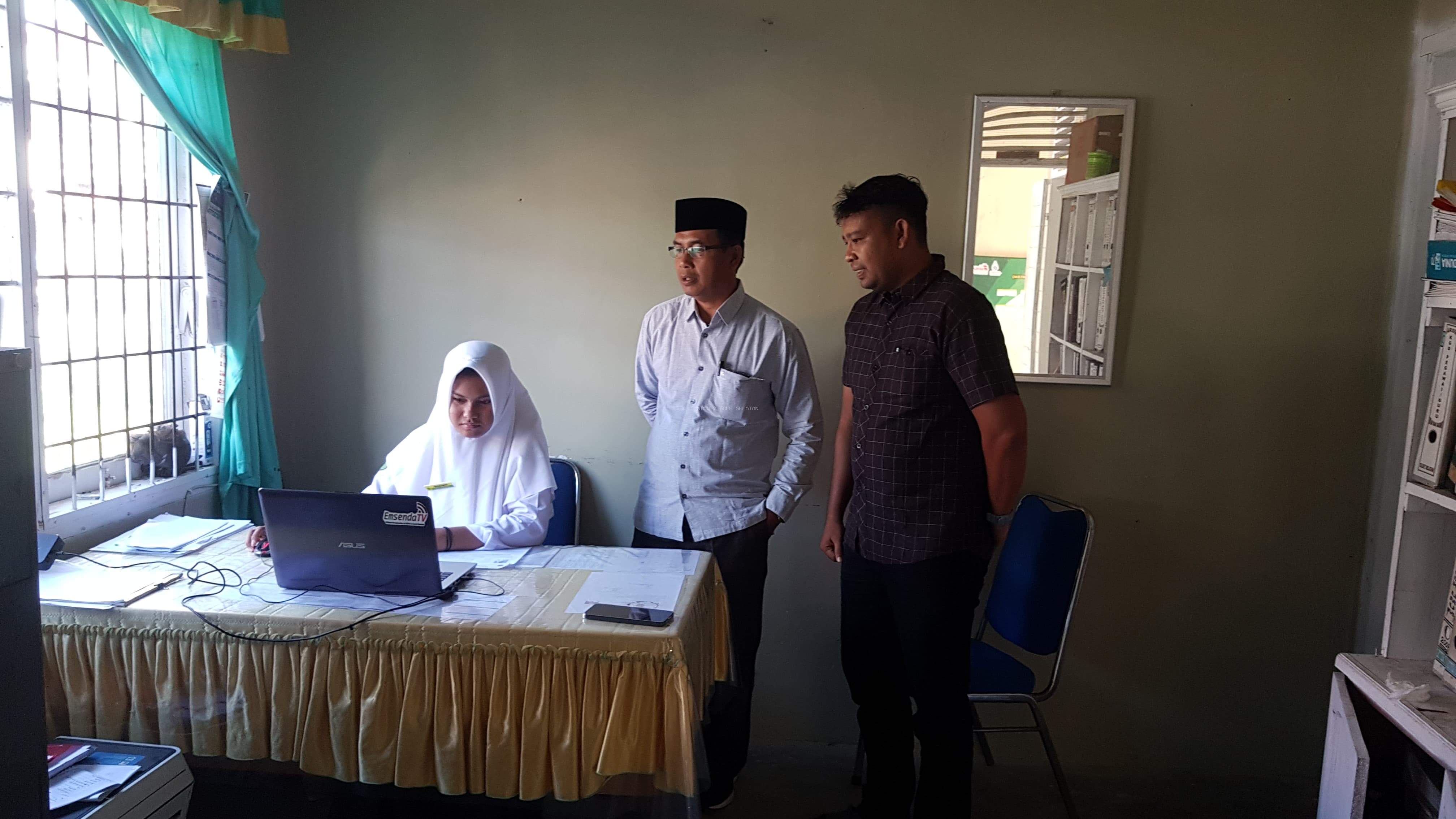 Kasi Pendidikan Madrasah Monitoring Uji Coba KSM di MTsN 2 Aceh Selatan