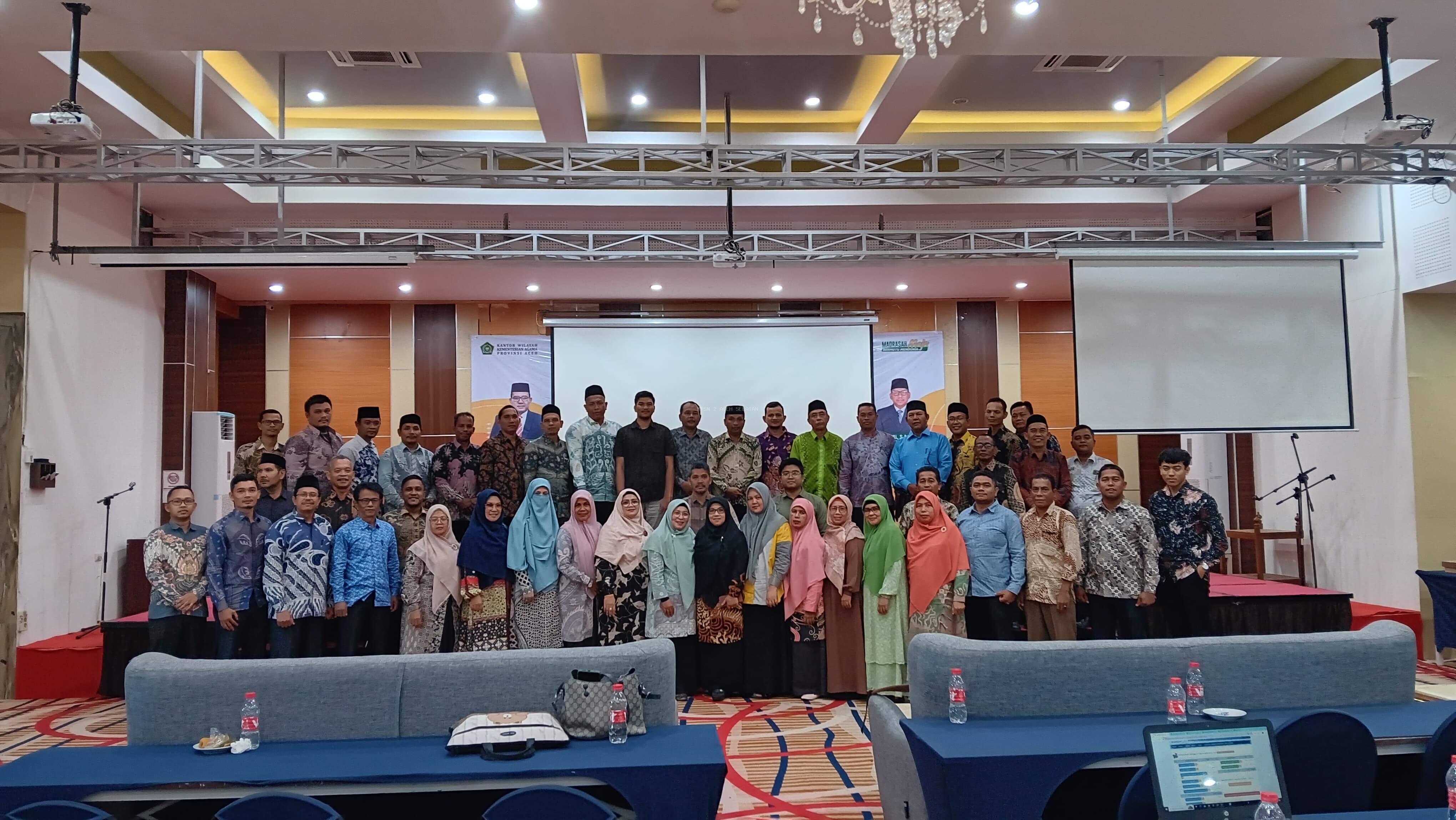MTsN 2 Aceh Selatan Ikut Serta Kegiatan Realisasi dan Evaluasi Program Kerja Madrasah
