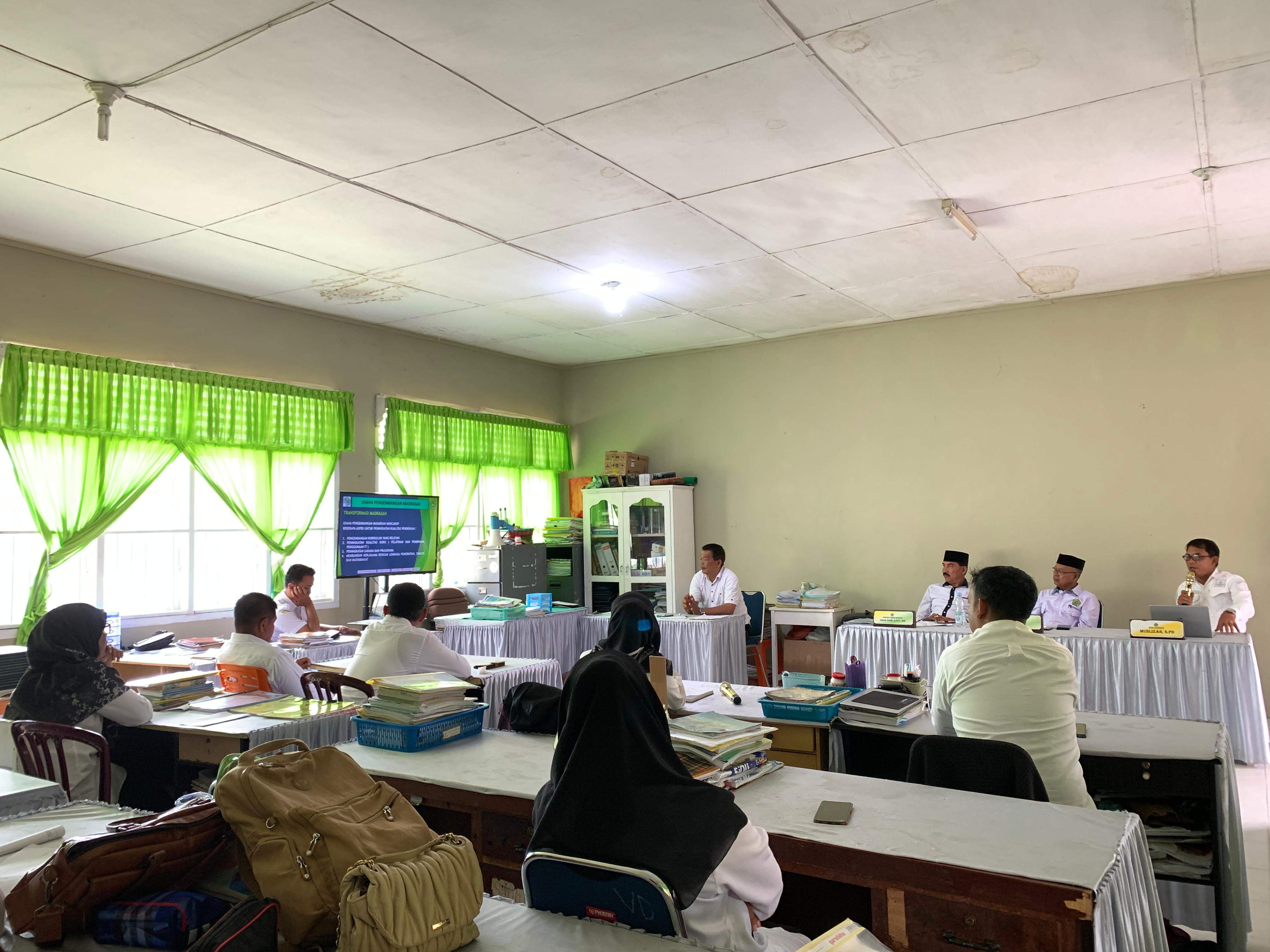 Penilaian Kinerja Kepala Madrasah: Langkah Meningkatkan Profesionalisme Pendidikan