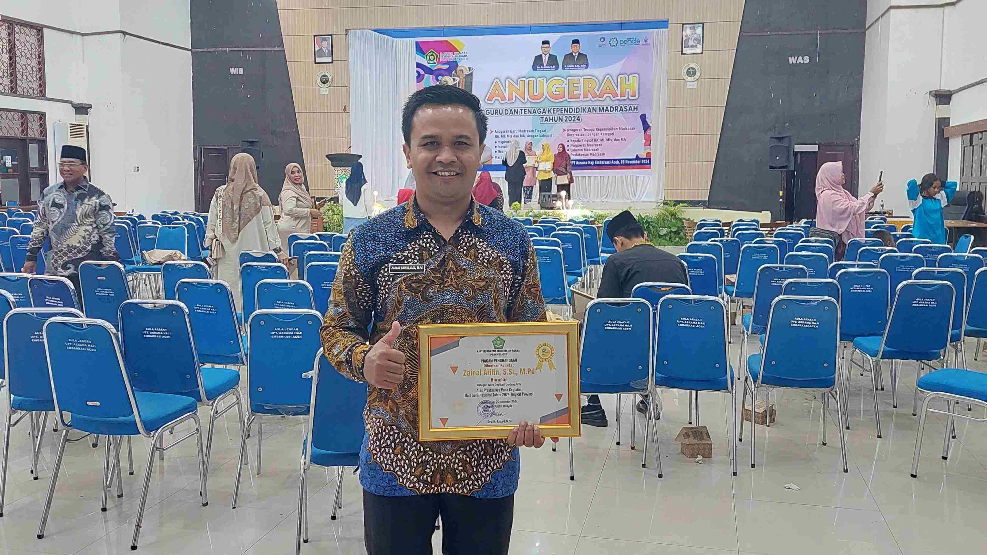 Guru MTsN 2 Aceh Selatan Raih Penghargaan Anugerah Guru dan Tenaga Kependidikan