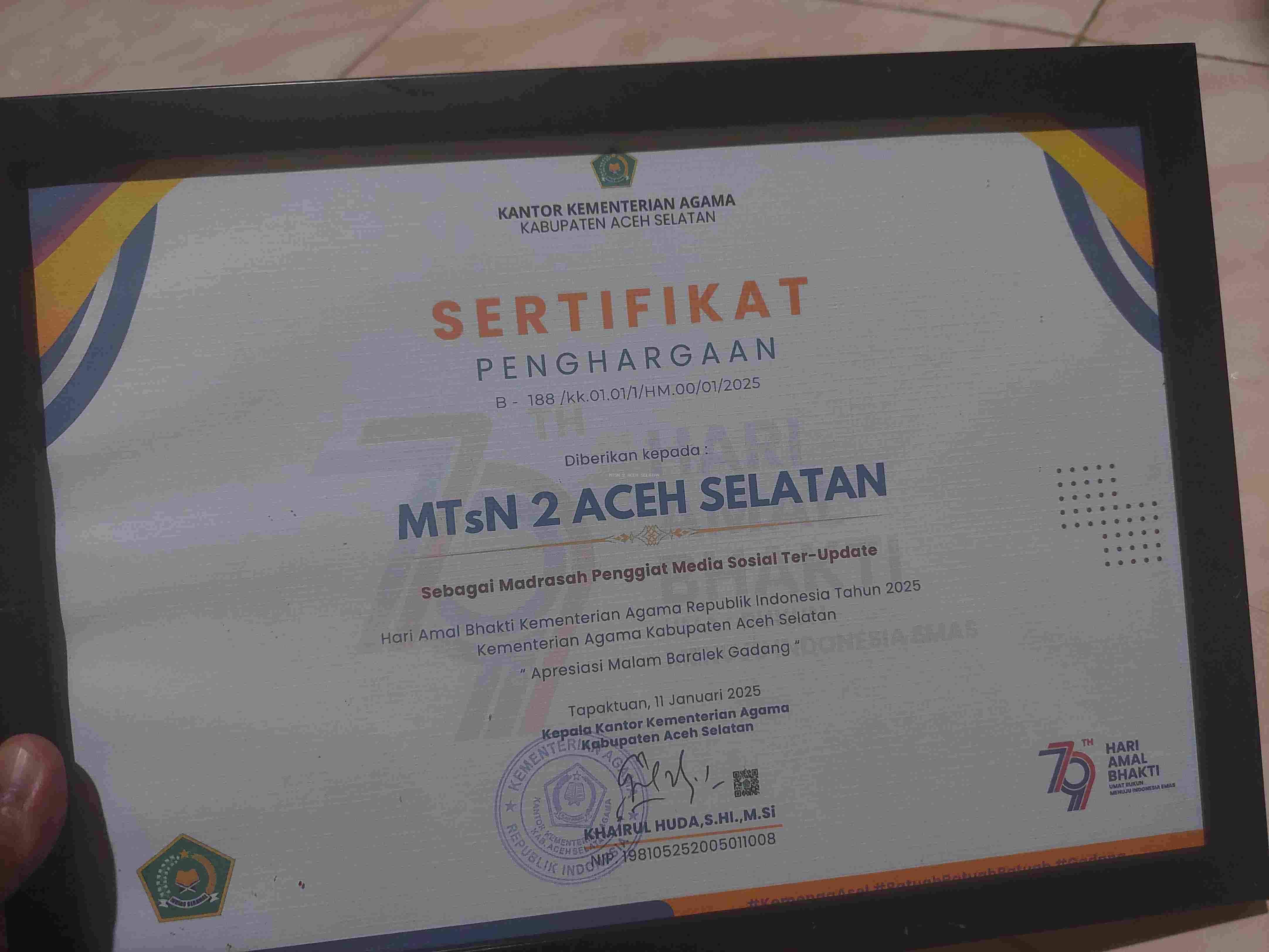 MTsN 2 Aceh Selatan Raih Apresiasi Sebagai Madrasah Penggiat Media Sosial Terupdate di Malam Baralek Gadang HAB Kemenag Aceh Selatan