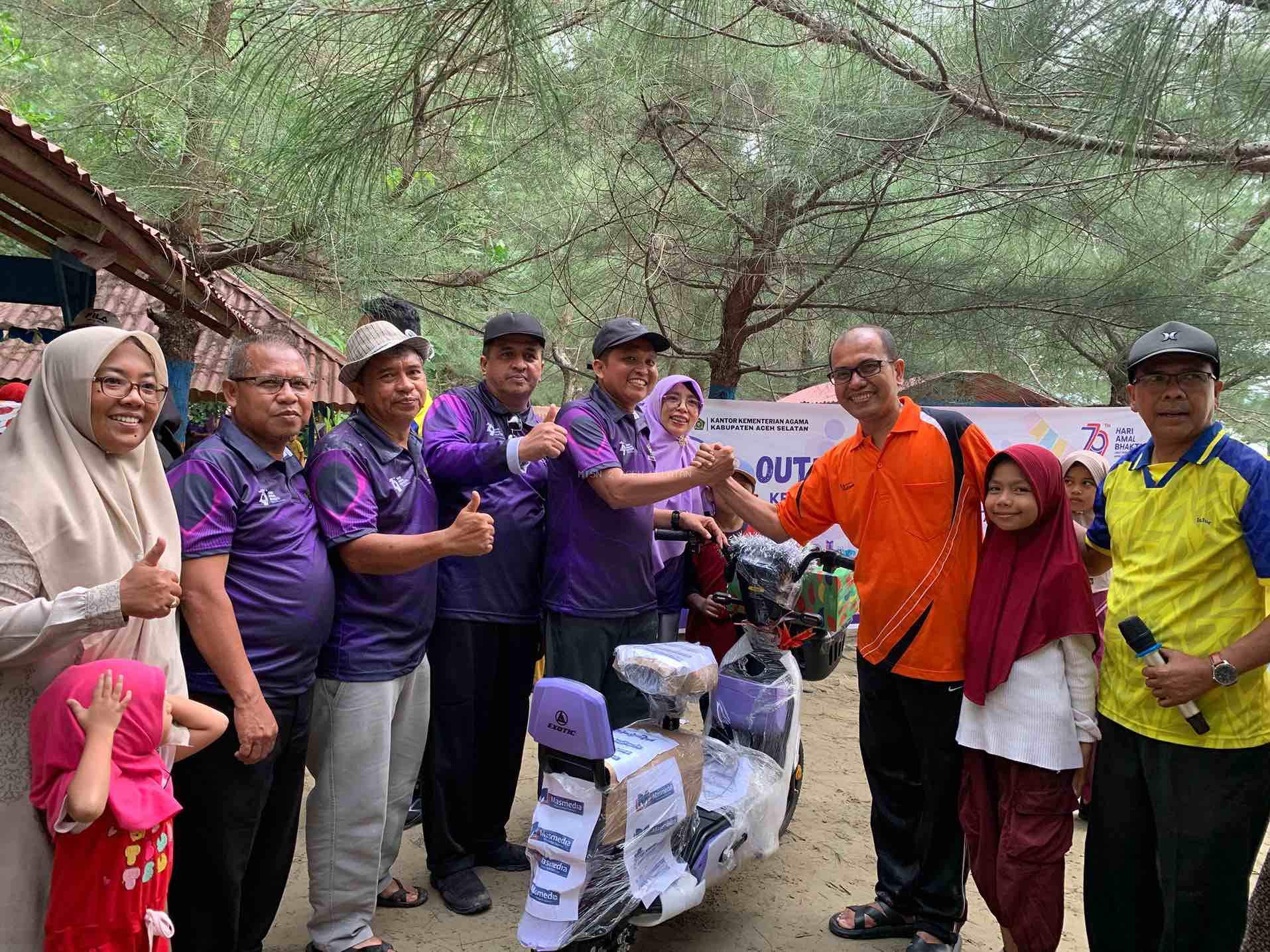 Kantor Kementerian Agama Aceh Selatan Gelar Outbond dan Fun Games di Ujung Batee