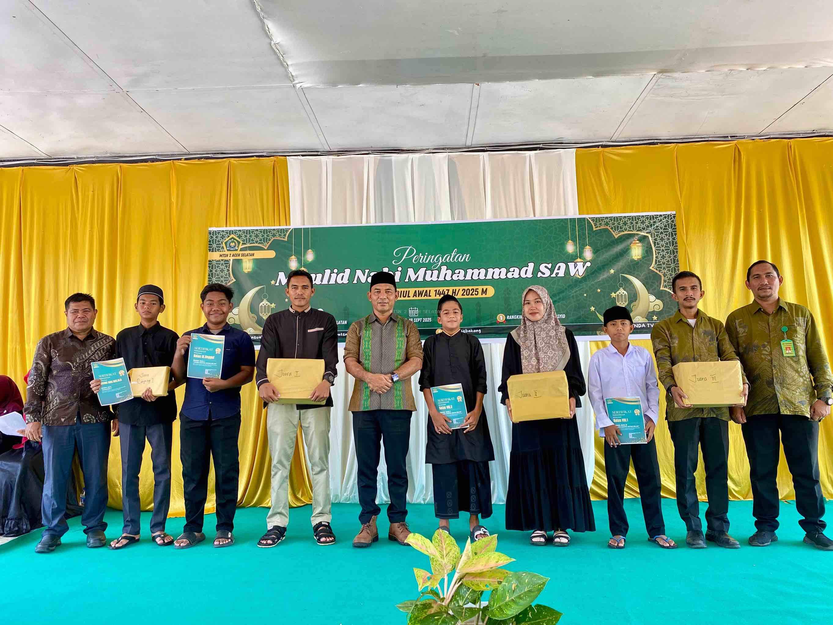 MTsN 2 Aceh Selatan Meriahkan Peringatan Maulid Nabi Muhammad SAW 1447 H dengan Lomba Nasyid dan Ranking 1 Agama