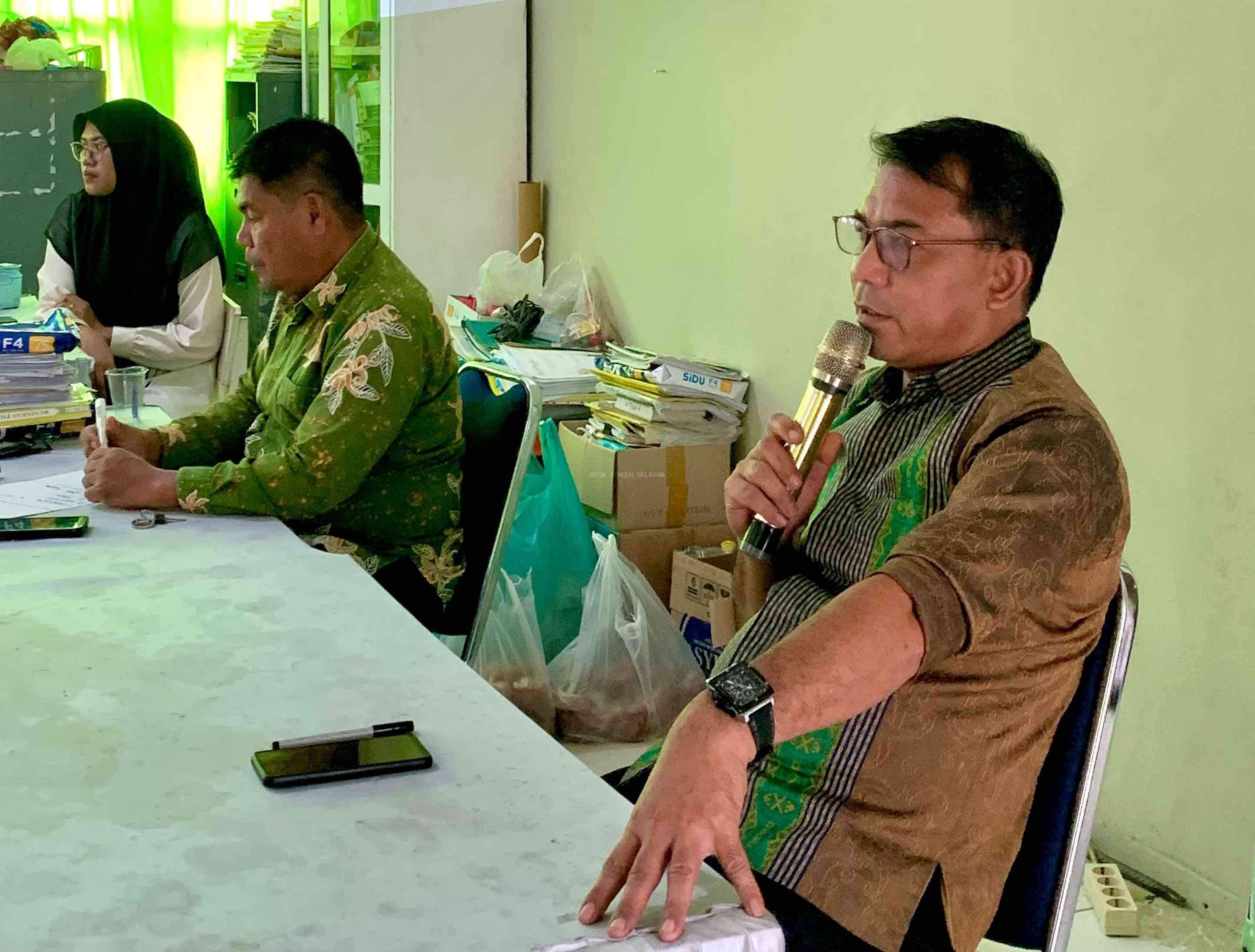 Kepala Madrasah Sosialisasikan Program Kemenag ASRI di MTsN 2 Aceh Selatan