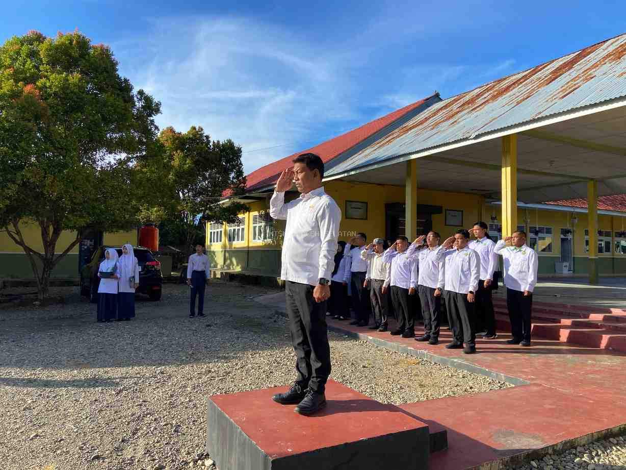 MTsN 2 Aceh Selatan melaksanakan Upacara Bendera Perdana Pasca Ramadhan tahun 1447 Hijriah