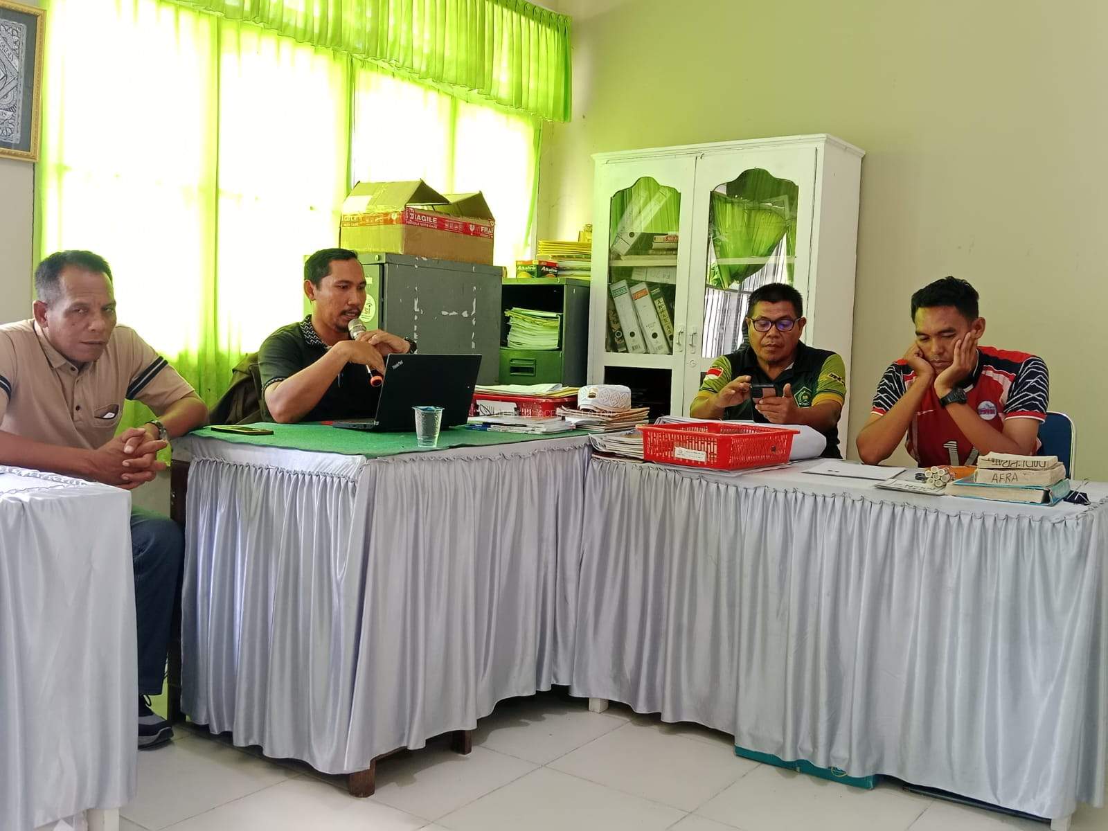 MTsN 2 Aceh Selatan Gelar Rapat Evaluasi Progres Persiapan EMSENDA MEUSEURAYA
