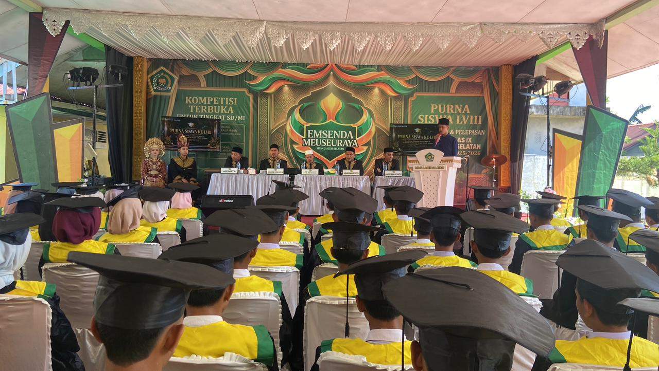 Wisuda Purna Siswa ke-LVIII Kelas IX MTsN 2 Aceh Selatan Tahun 2026 Berlangsung Penuh Haru